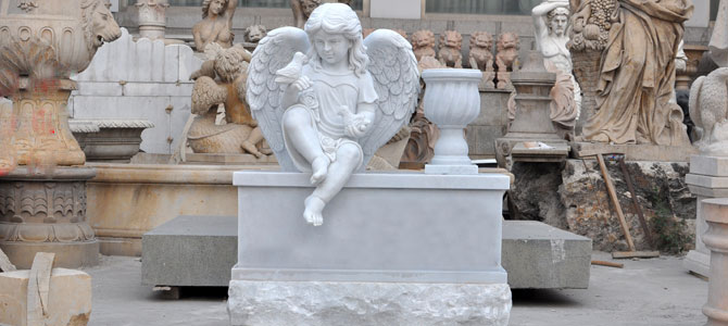 Xingyan Winged Angel Gardenの装飾的な石の彫刻